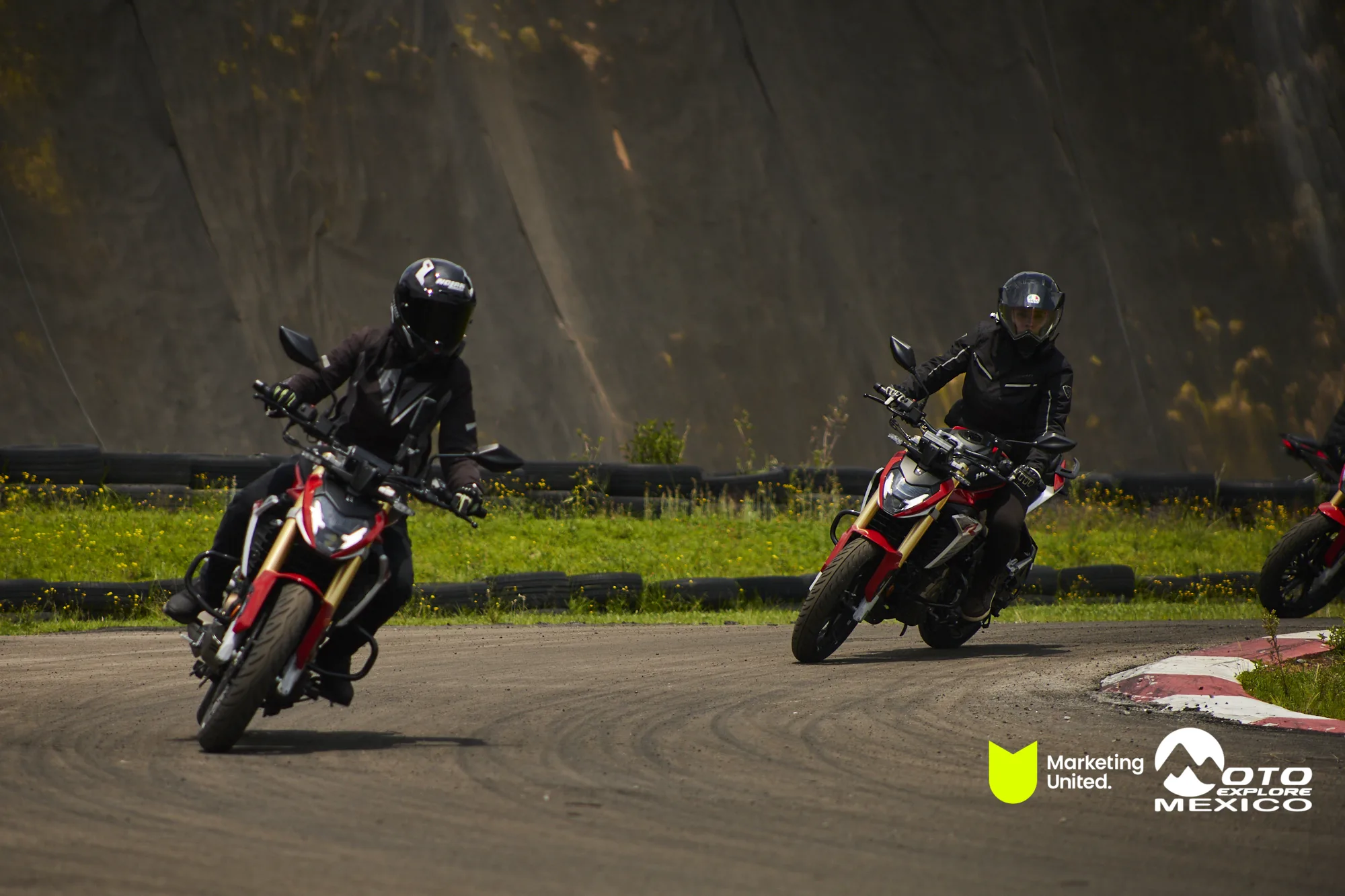 HUNK TRACKDAY 356